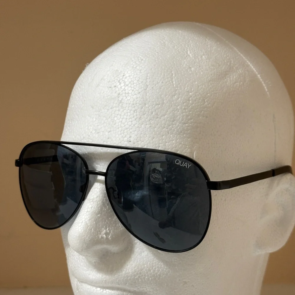 Quay Australia Dark Lens Aviator unisex Sunglasses